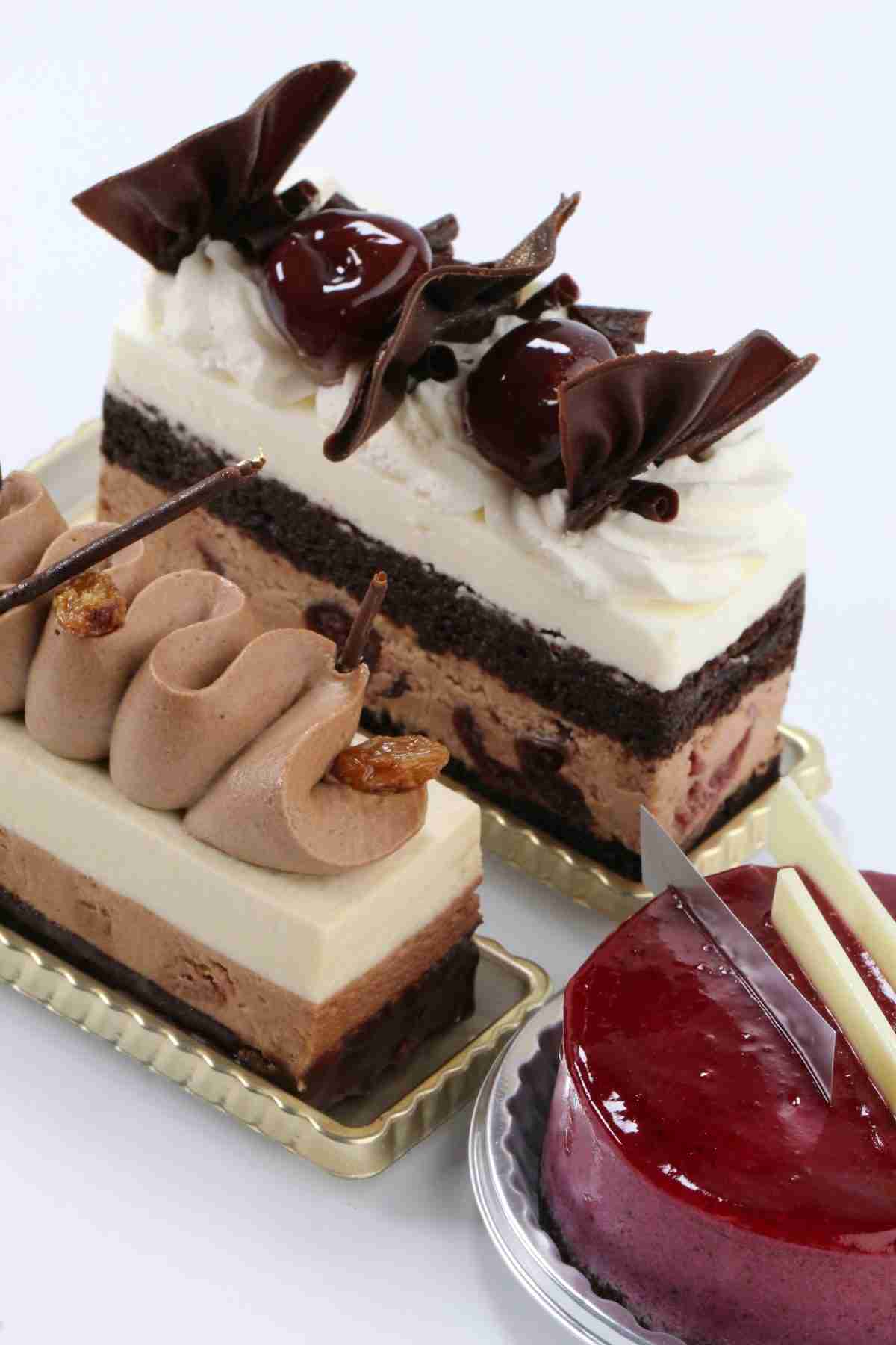 immagine di torte per articolo Chi ha paura dei dolci? L'uso strategico degli alimenti "sgarro" negli atleti